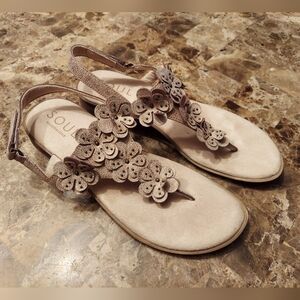 SOUL Naturalizer June sandals, size 10M, GUC
